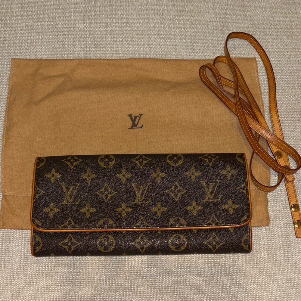 Louis Vuitton Monogram Florentine Pochette Crossbody